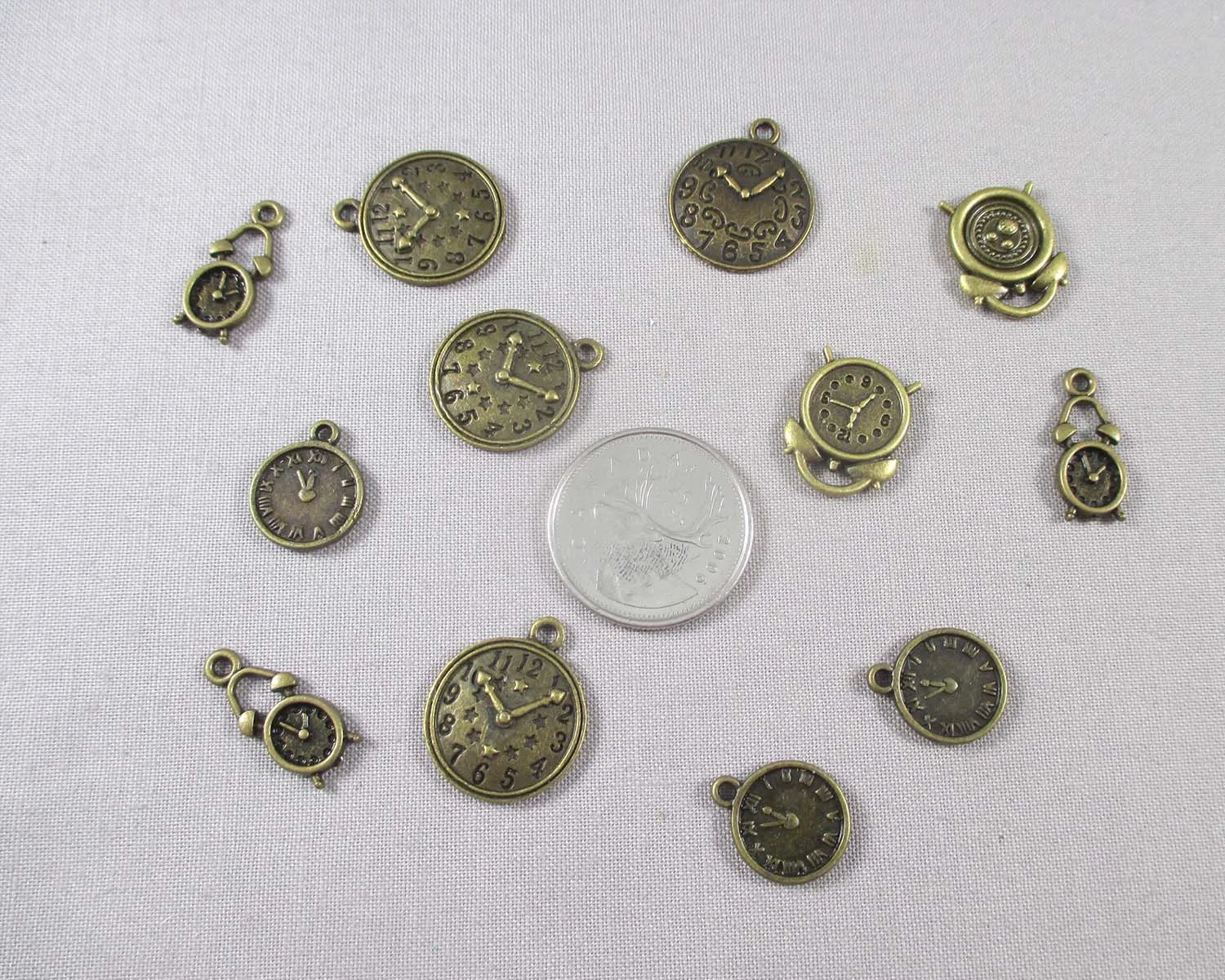 60% OFF!! Clock Charms Mixed Antique Bronze Tone 5pcs (0164)