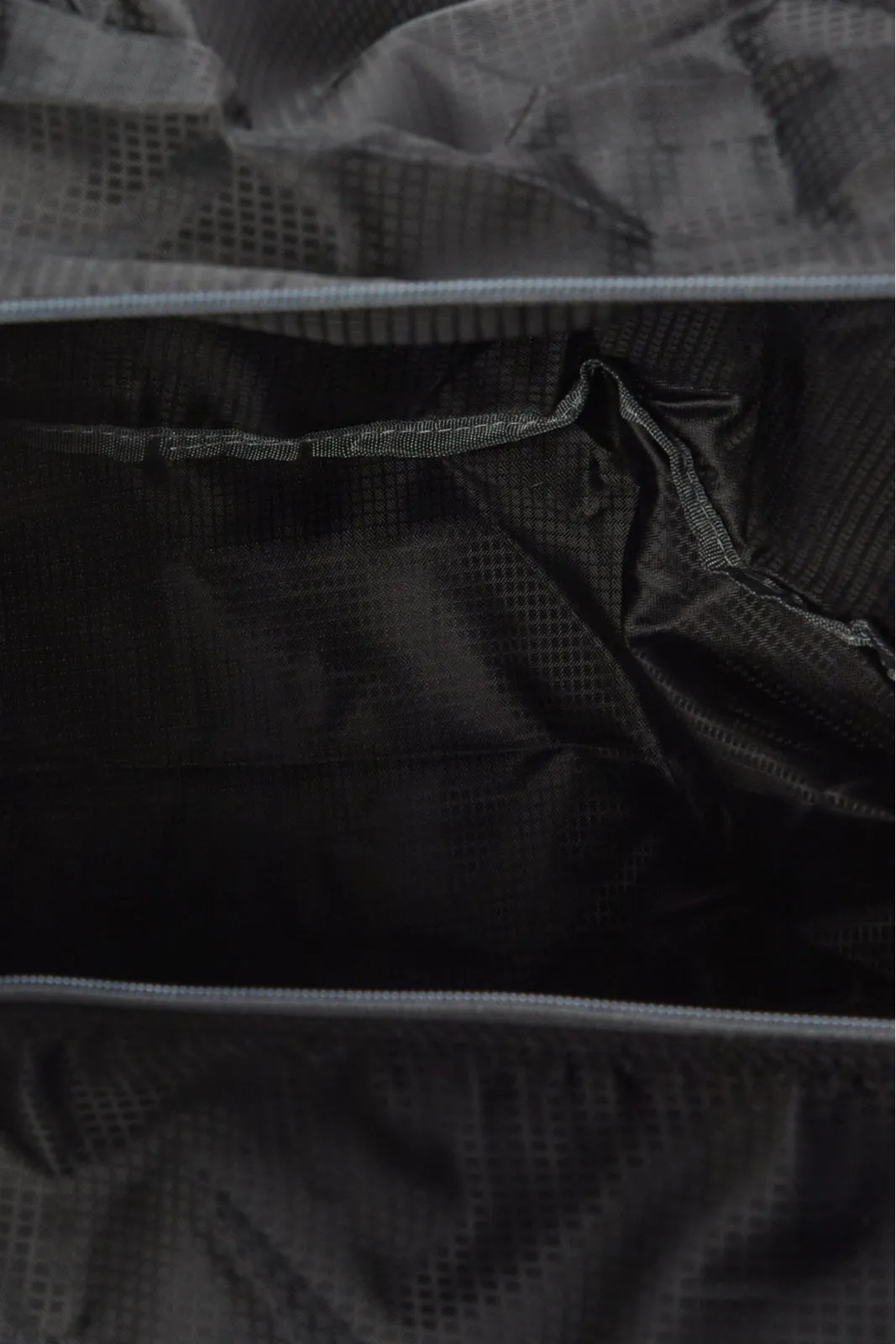 Black Expandeable Duffle Bag