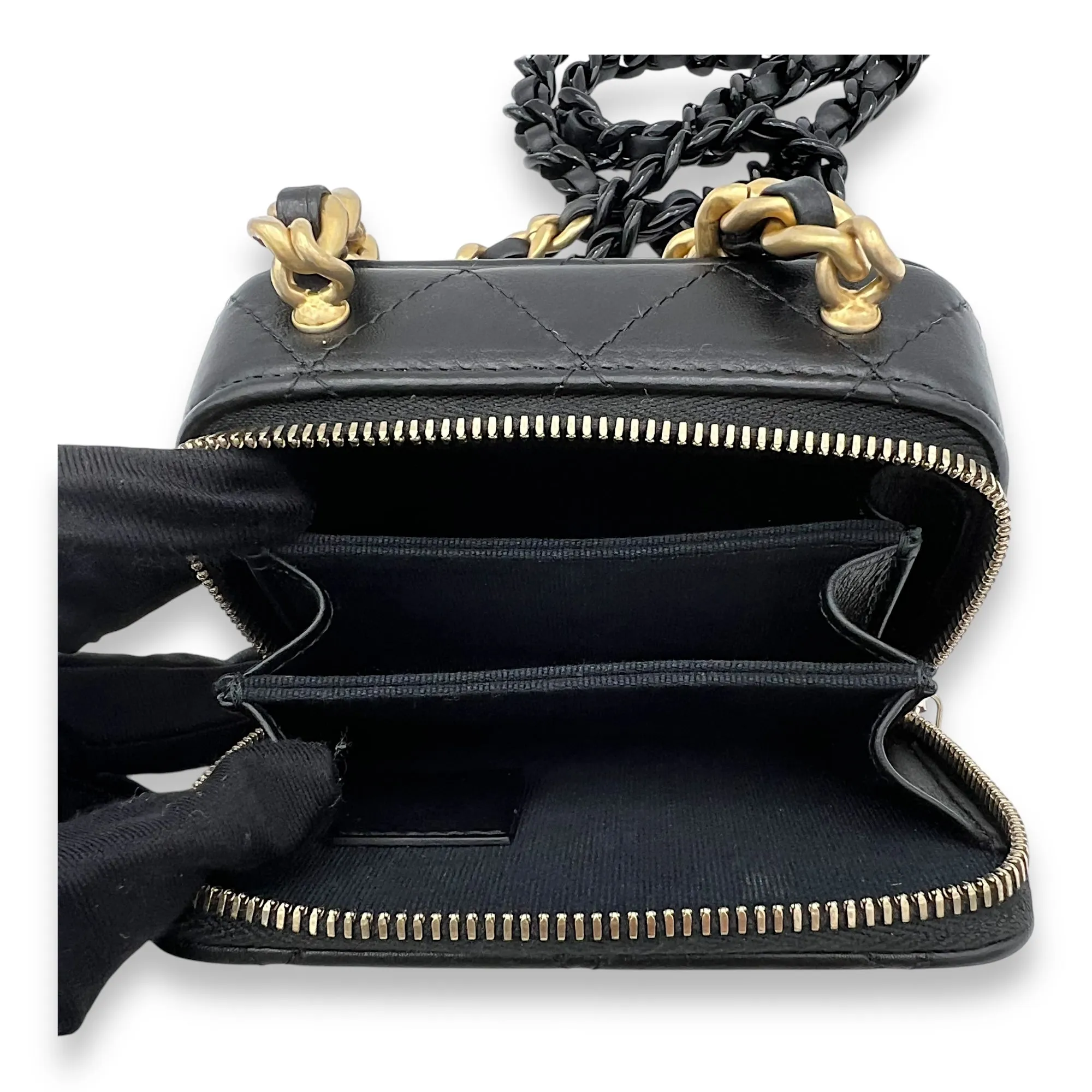 CC Crossbody Bag Black in Lambskin, Gold hardware