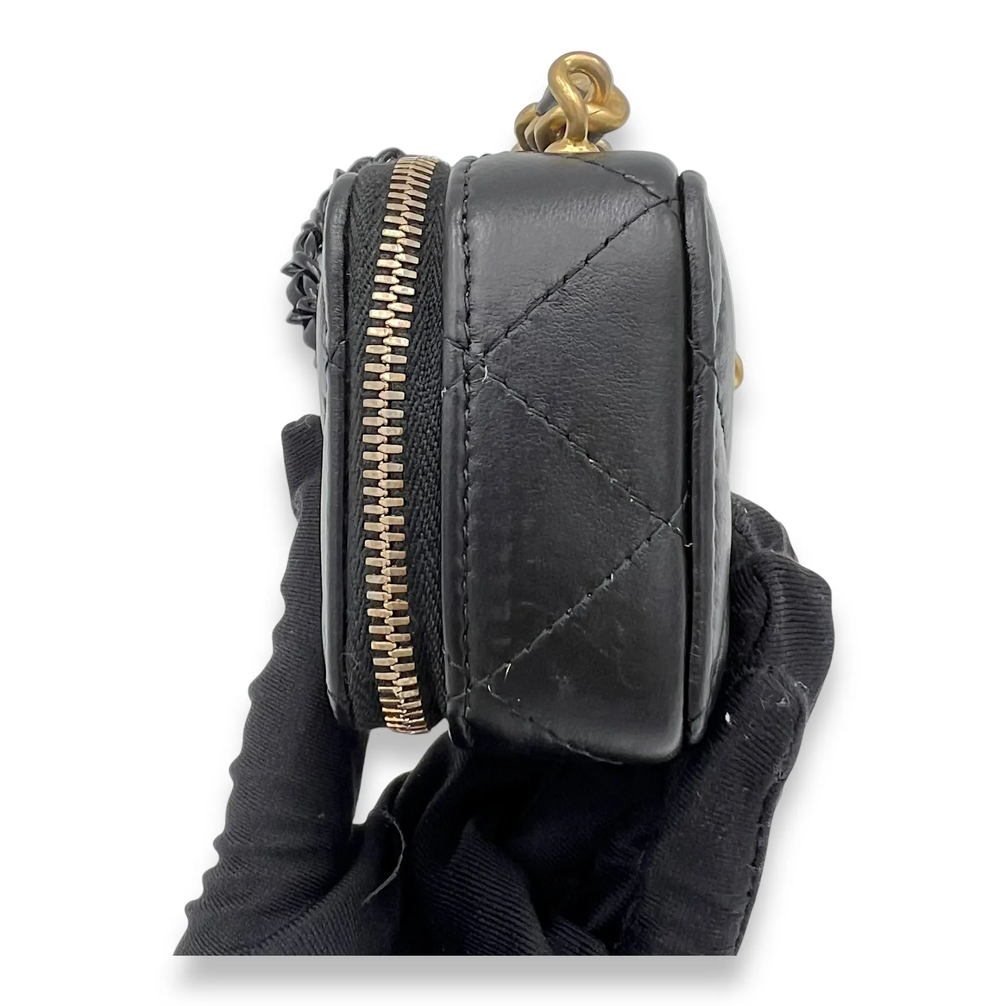 CC Crossbody Bag Black in Lambskin, Gold hardware