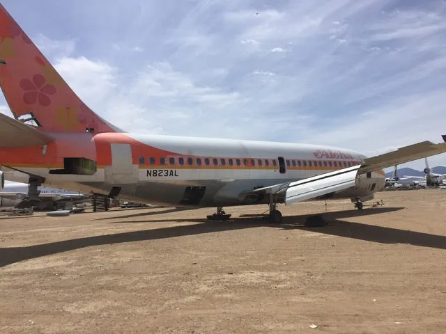 Custom ALOHA Airlines Boeing 737 PlaneTag Tail# N823AL