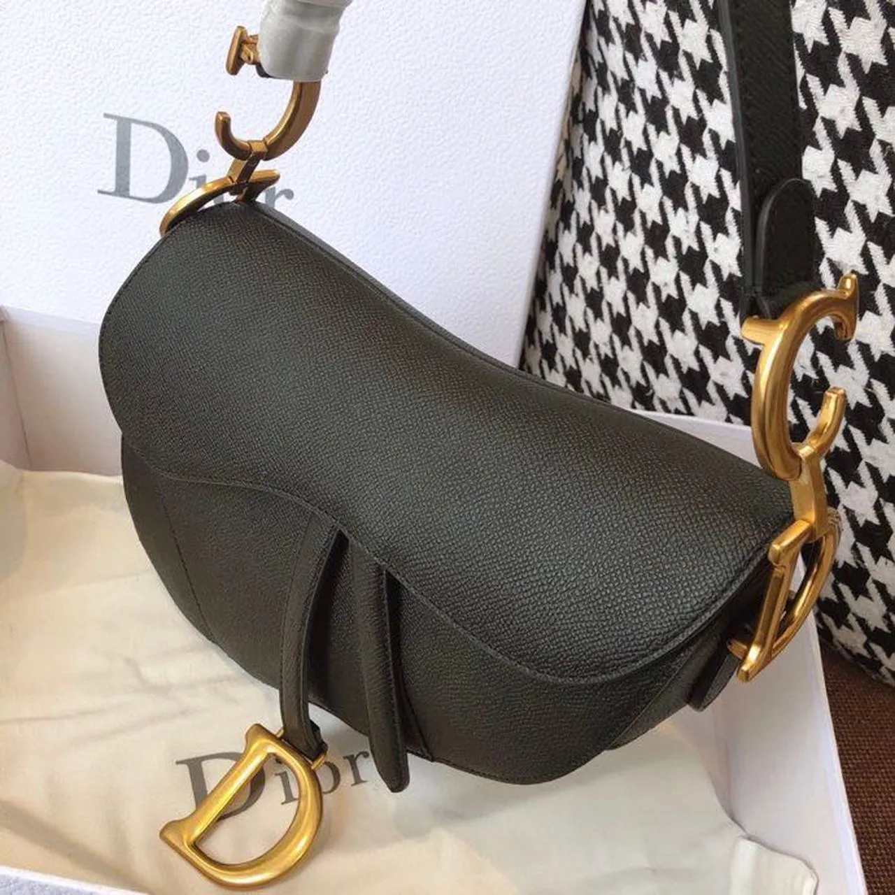 DI Saddle Bag Black Grained For Women 10in/25cm CD M0446CBAA_M900