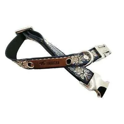 Finnigan Designer Dog Collar: Stylish Vintage Charm