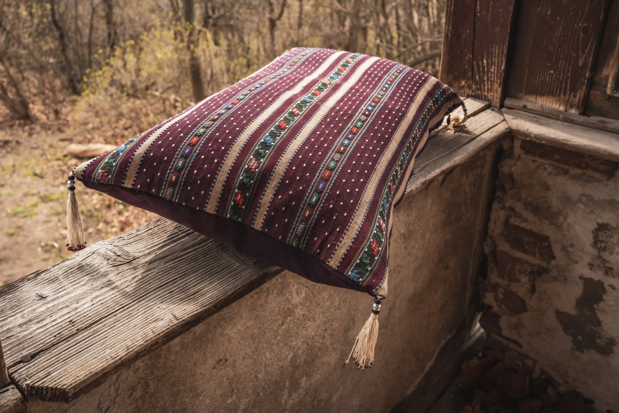 Pillow: Artifact textile, handwoven in Romania - P410