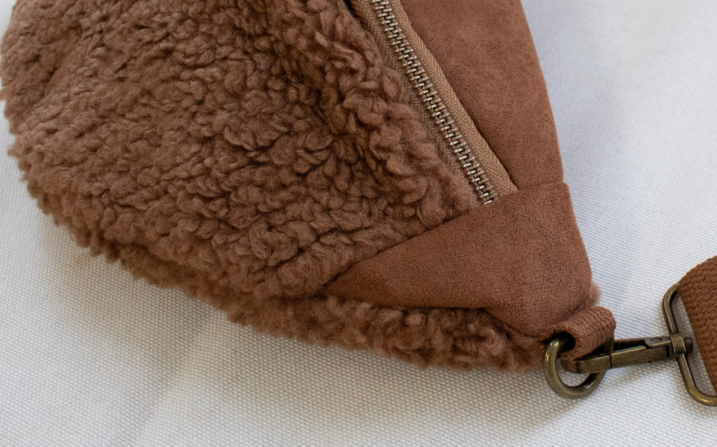 Sherpa Sling Bag - Taupe